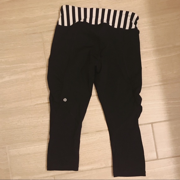 💥BRAND NEW💥 Lululemon Water Bound Crop - Picture 2 of 6